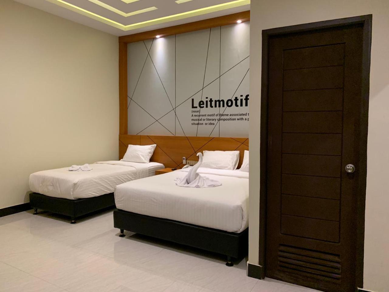 Sintang Bless Hotels מראה חיצוני תמונה